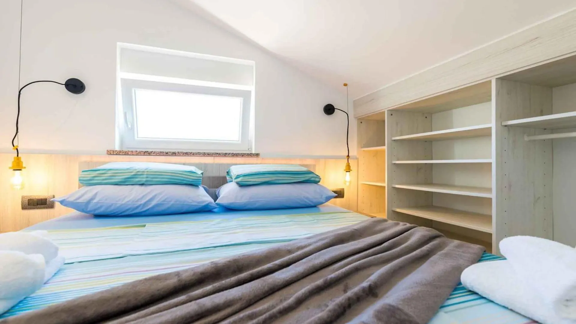 Apartment In Sveti Anton/Insel Krk - Insel Krk 53302
