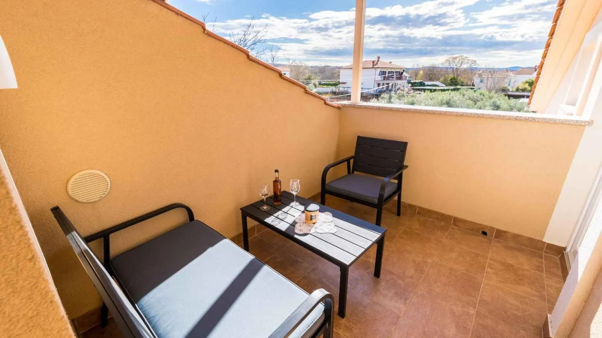 Apartment In Sveti Anton/Insel Krk - Insel Krk 53302